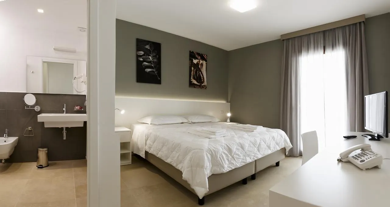 Southeast Hotel Chiaramonte Gulfi