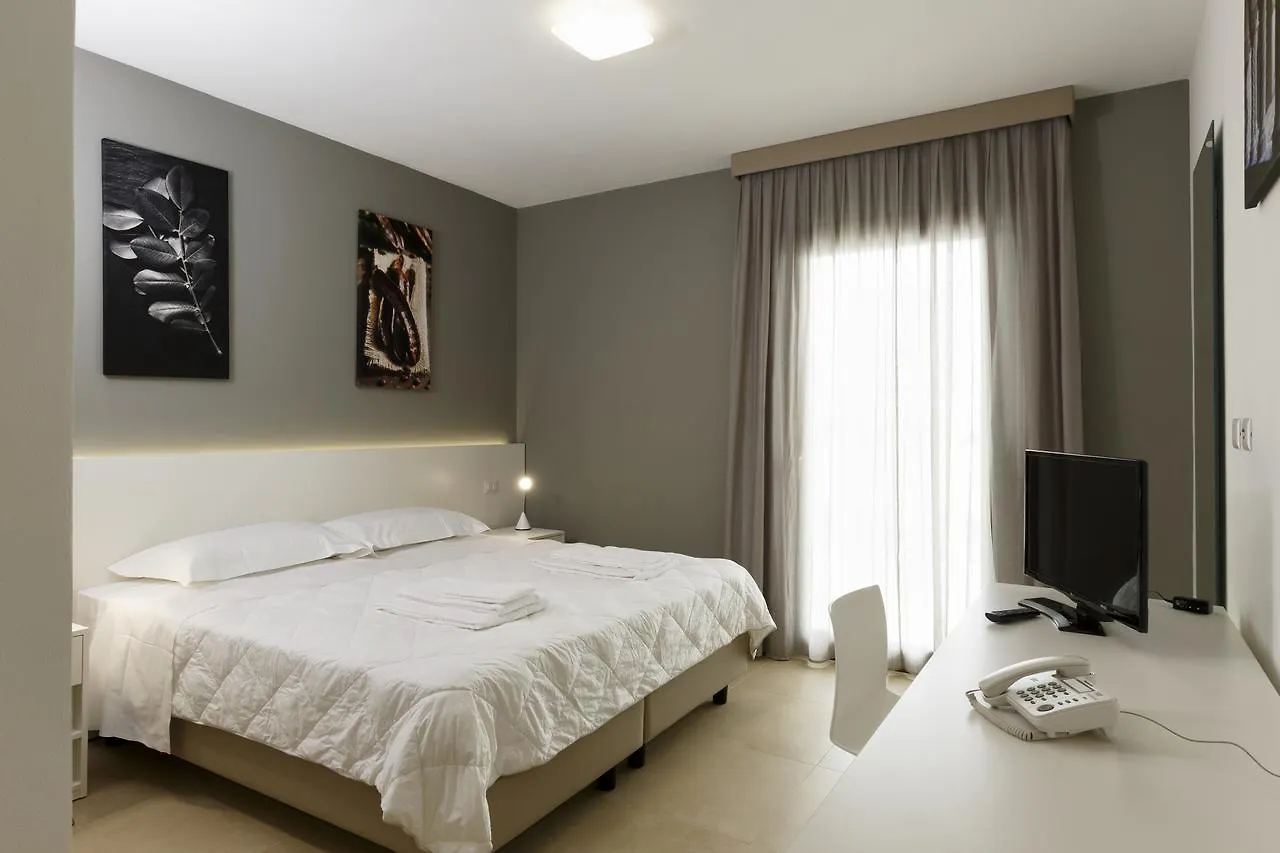 ***  Southeast Hotel Chiaramonte Gulfi Italy